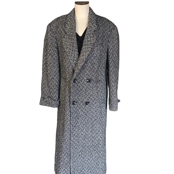 Vintage black and white oversized tweed coat